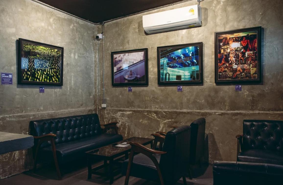 Area81 Hideout Hostel Бангкок Екстер'єр фото